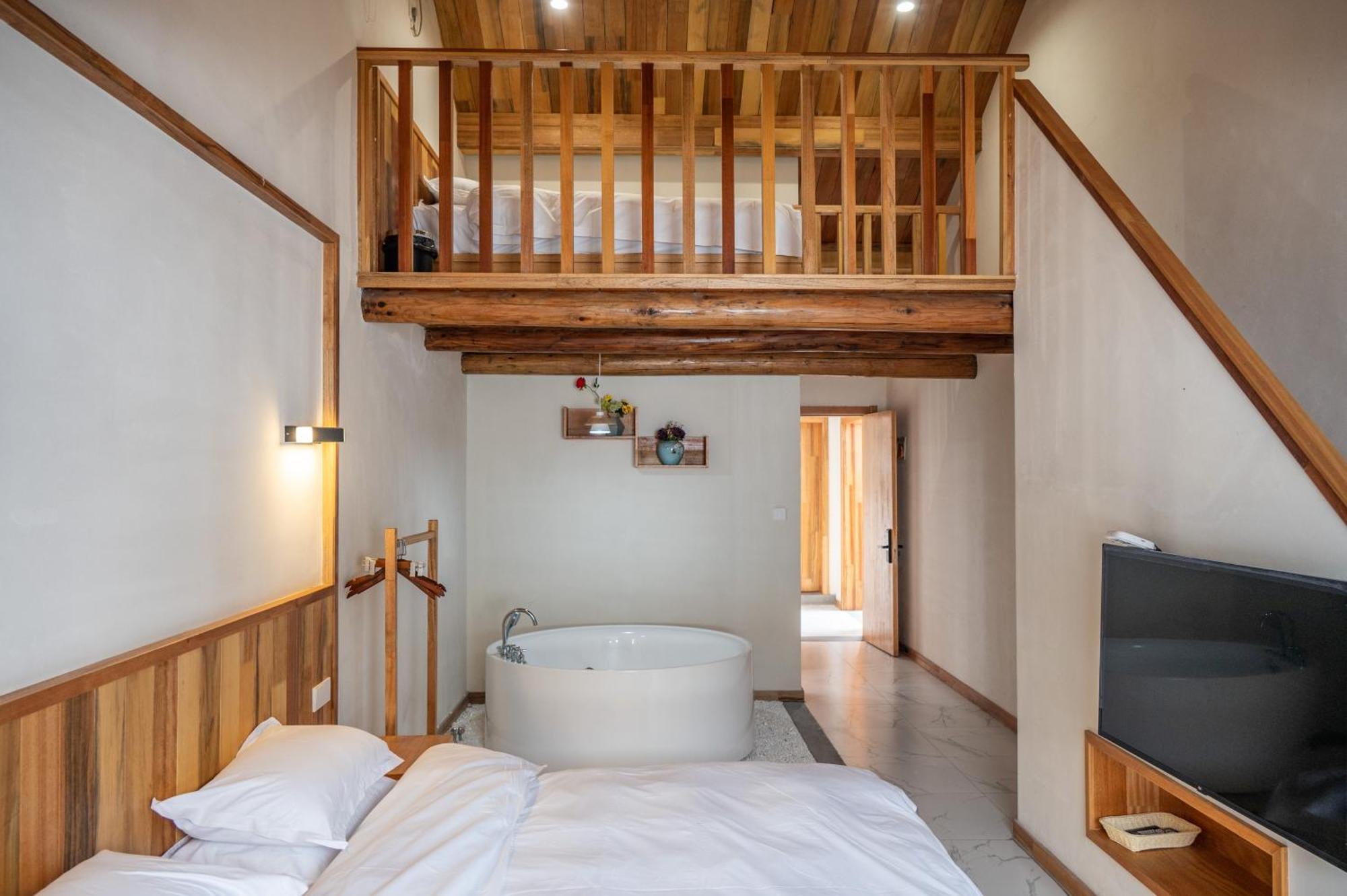 Tingjian Musu Private Soup Design Homestay - South Gate Of Wuzhen Xizha Scenic Area Tongxiang Екстериор снимка