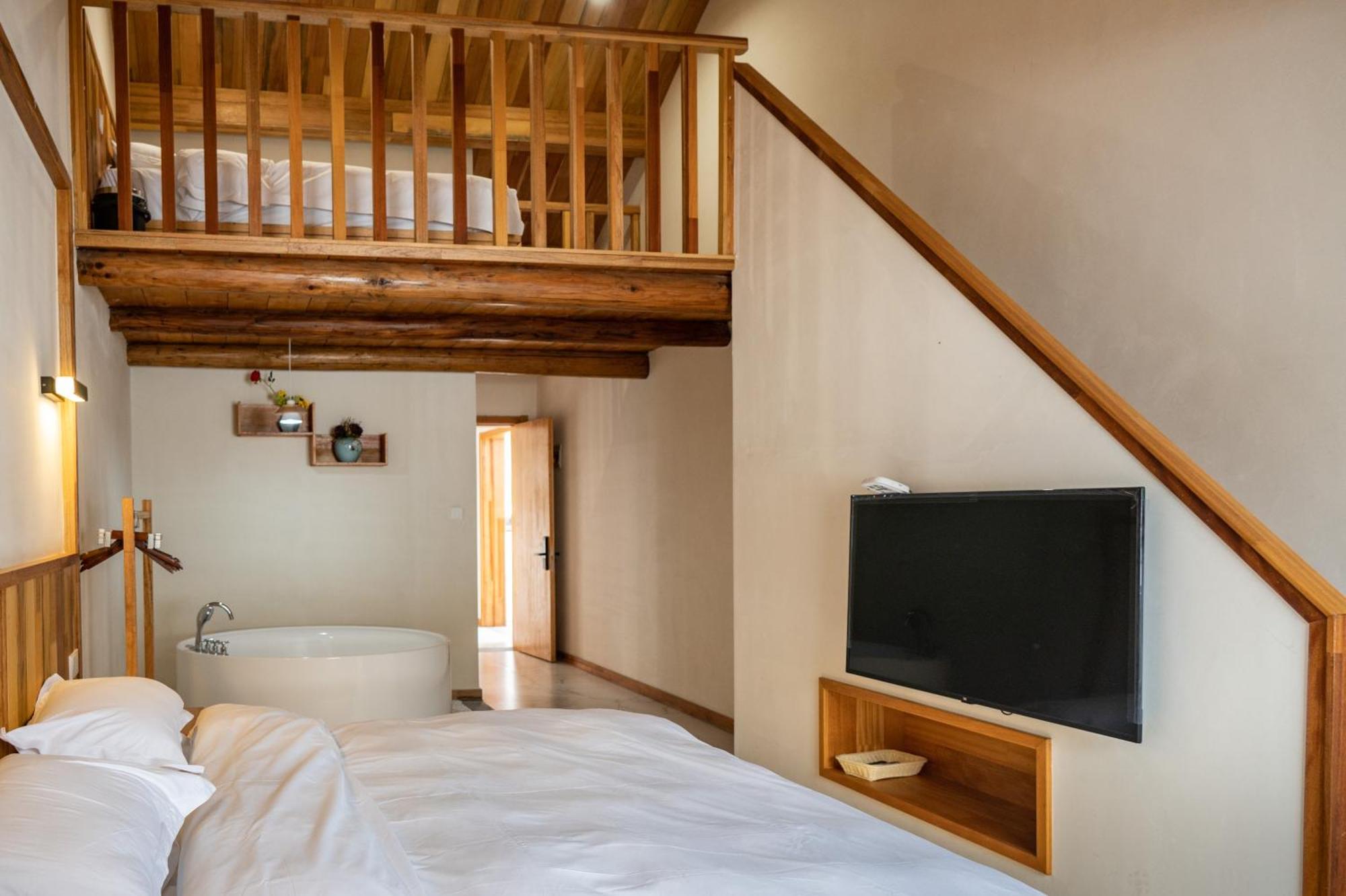 Tingjian Musu Private Soup Design Homestay - South Gate Of Wuzhen Xizha Scenic Area Tongxiang Екстериор снимка
